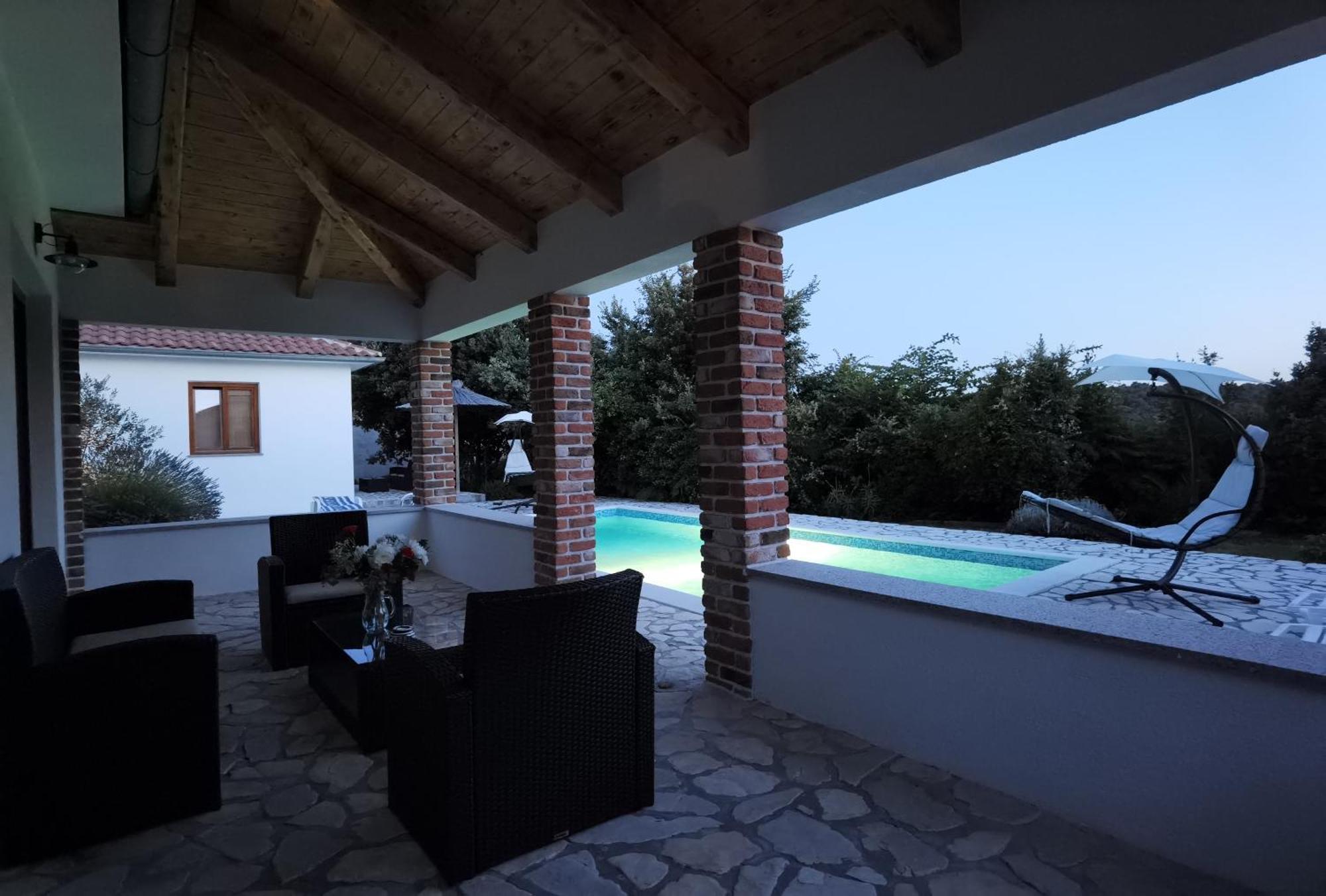 Holiday Homes Sintija Kampor Ngoại thất bức ảnh
