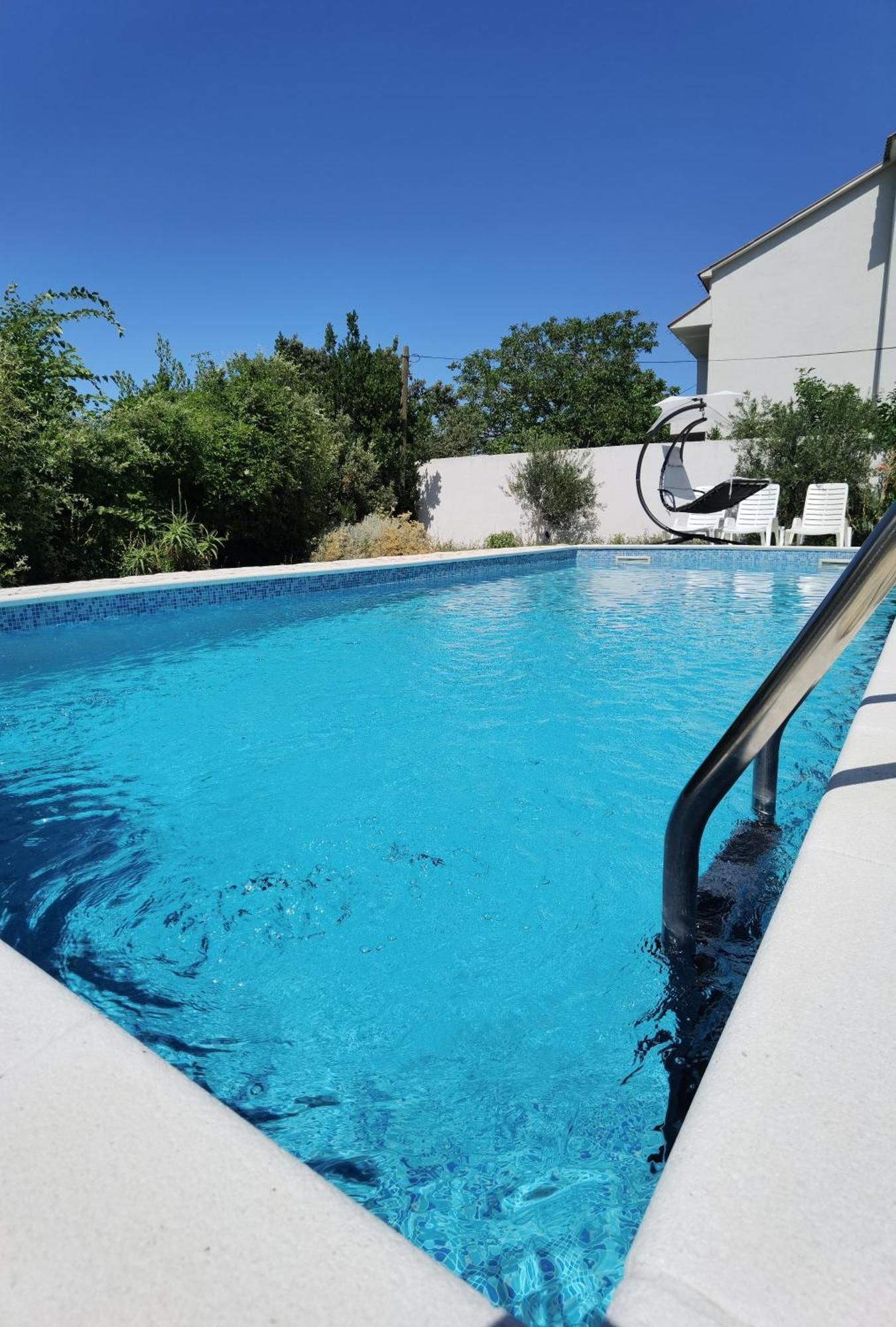Holiday Homes Sintija Kampor Ngoại thất bức ảnh